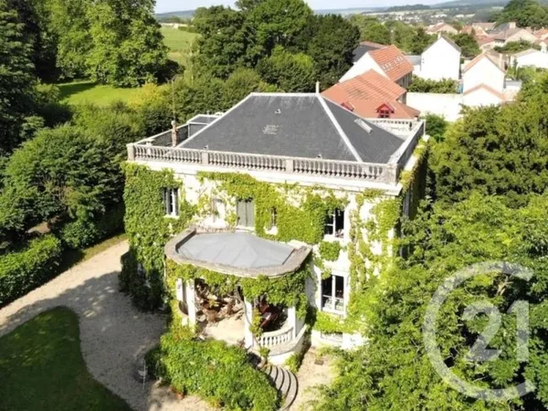 Maison 14 pièces 500 m²