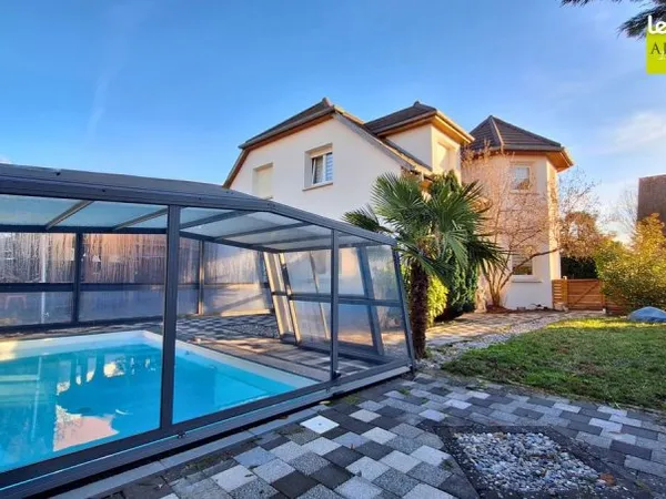 Propriété 7 pièces 172 m²