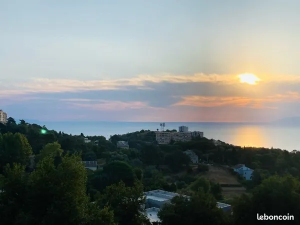 Superbe T2 sur les hauteurs de Bastia