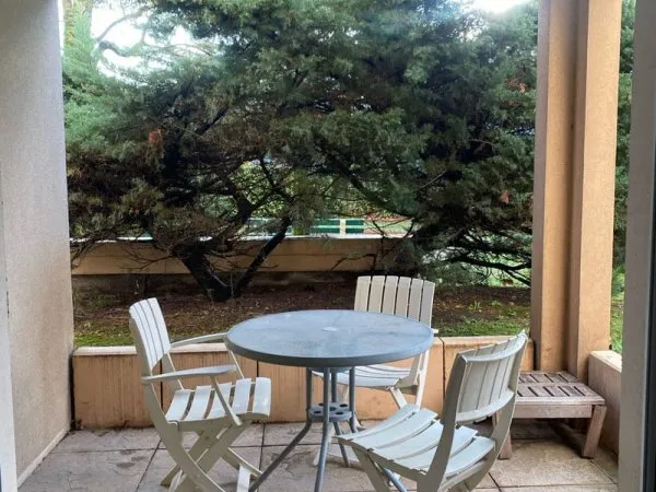 T3 rénové avec petite terrasse à 5 minutes du métro SansSouc