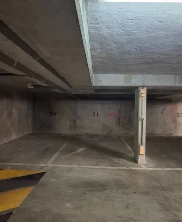 Parking 12 m²