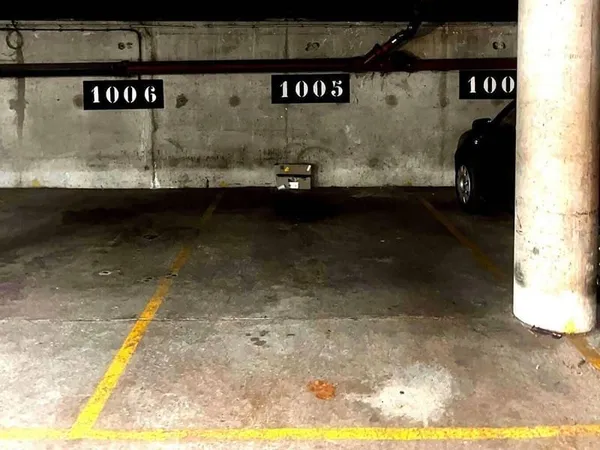 Parking 10 m²