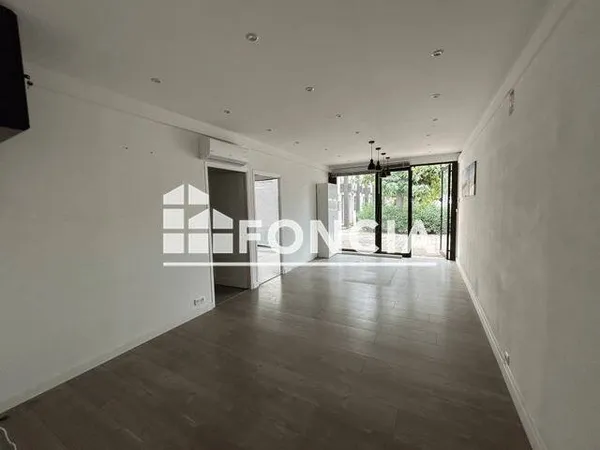 Local commercial 56 m²