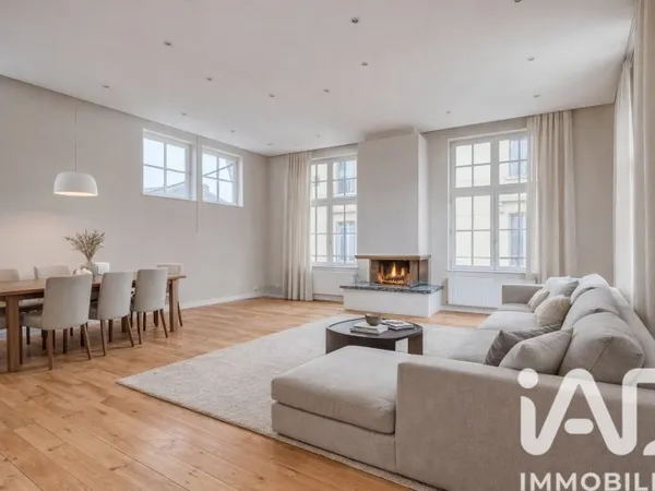 Appartement 6 pièces 174 m²