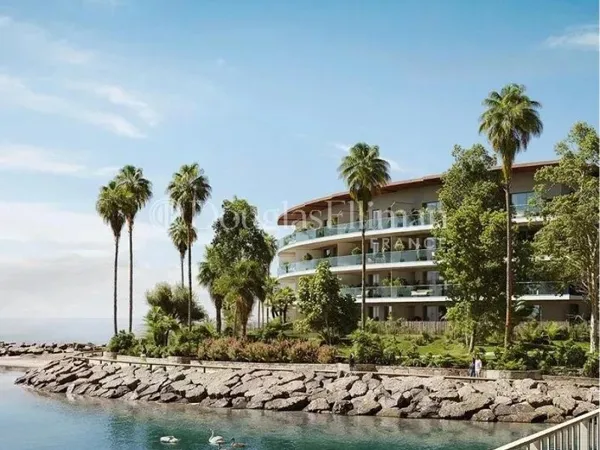 VILLENEUVE LOUBET - Appartement 3 pièces les pieds dans l'eau