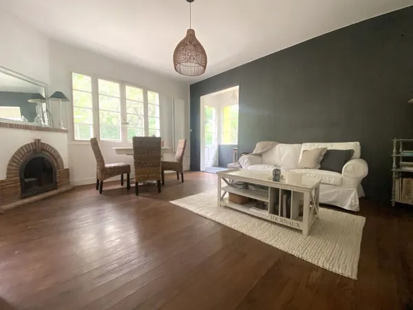 ANDERNOS LES BAINS, Maison de type T4 Grande parcelle Dépend