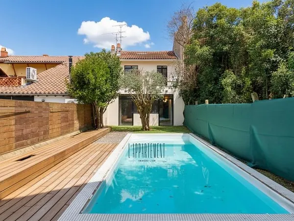 Maison de 120 m2 avec Jardin, Piscine et Garage