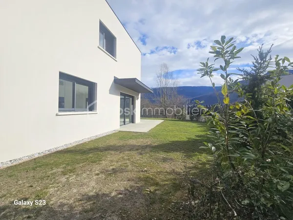 Maison 5 pièces 85 m²