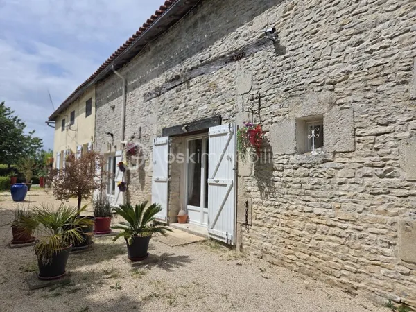 Maison 6 pièces 223 m²