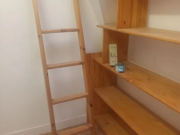 Chambre de service - 4,50 m² Carrez - Paris 9e - 45 000