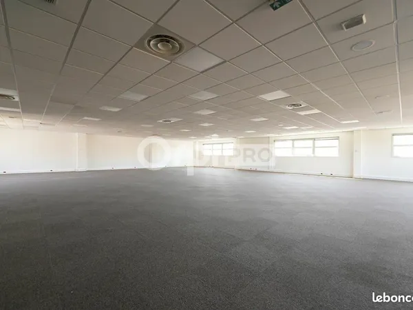 Bureau 1 411 m²