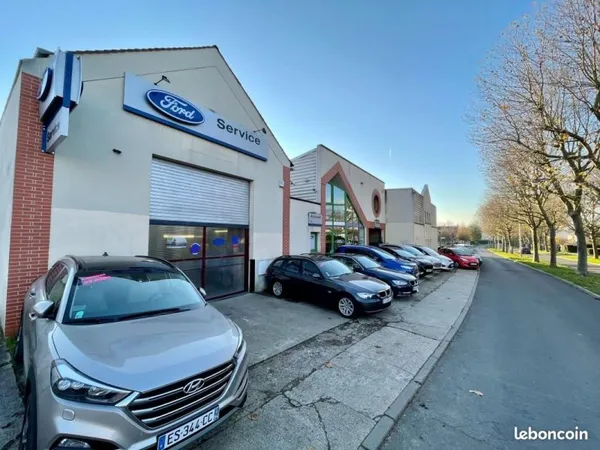 Local commercial 400 m²