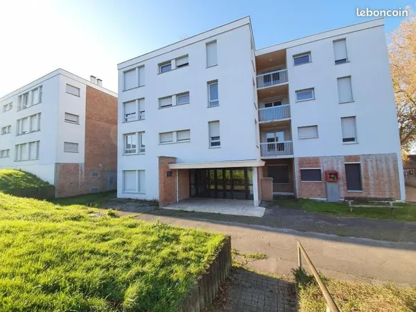 Ancien foyer à réhabiliter - 3 289 m² - Parcelle 3 694 m² - Bruay-la-Buissière