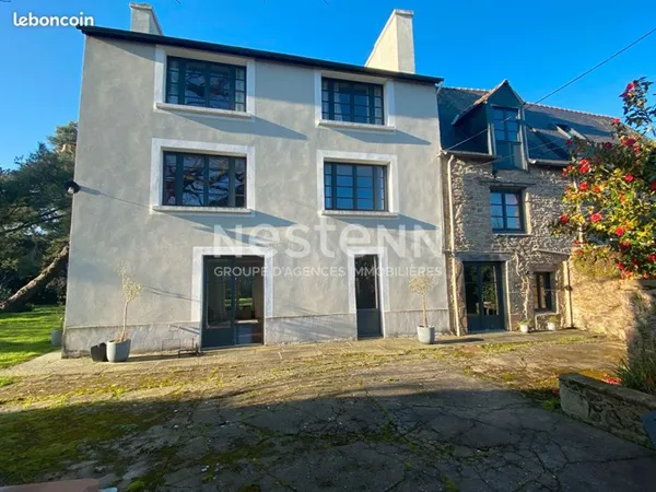 Maison 7 pièces 233 m²