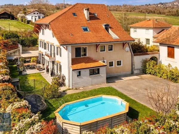 Maison de luxe 8 pièces 204 m²