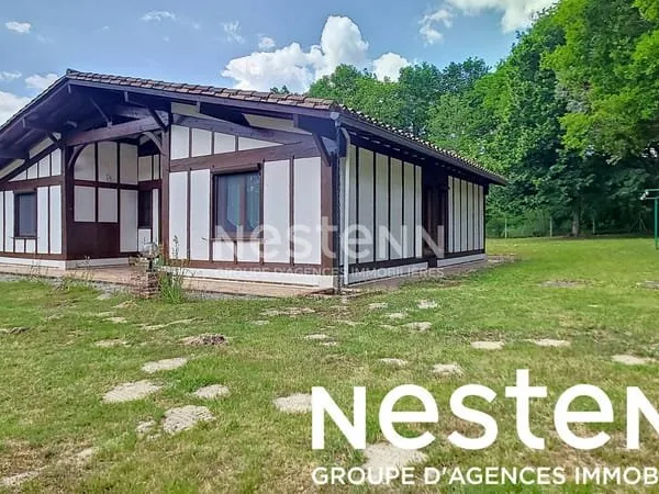 A vendre Maison Landaise de Prestige à Reaup Lisse avec piscine couverte et parc boisé