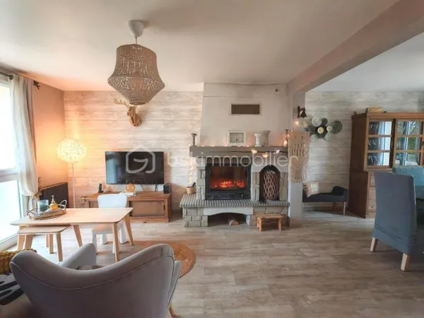 Maison coup de coeur avec sous-sol total, jardin et dépendance