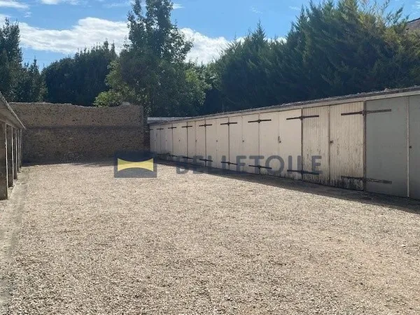 Parking À Louer