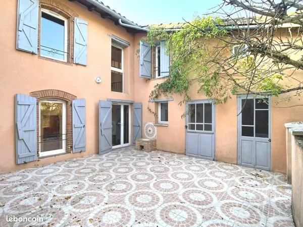 Maison de ville st sulpice