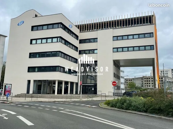 LOCAL COMMERCIAL 178 m² LE MANS