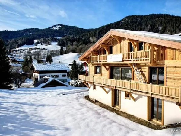 Chalet 7 pièces 249 m²