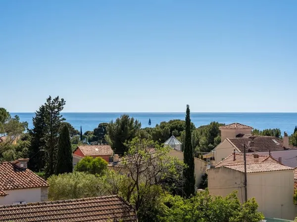 Renecros - à 3 min à pied de la plage et 10 min du port, app