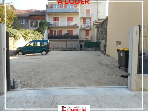 PLACE DE PARKING - VOIRON