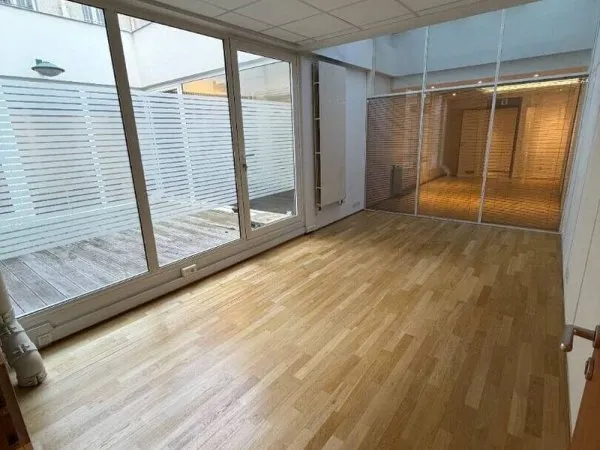 Local commercial 534 m²