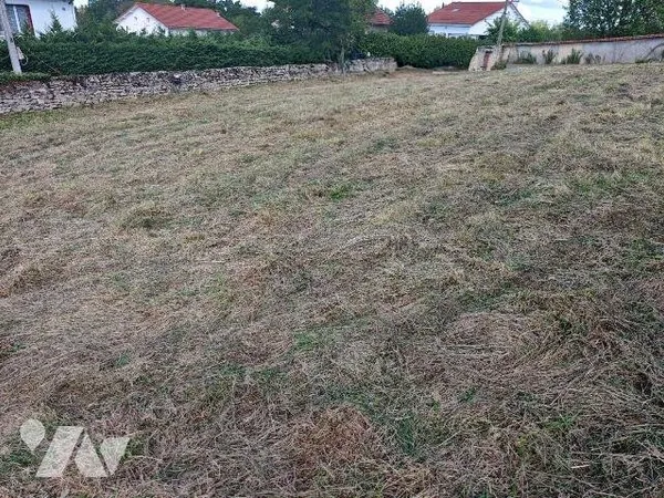 Terrain 816 m²