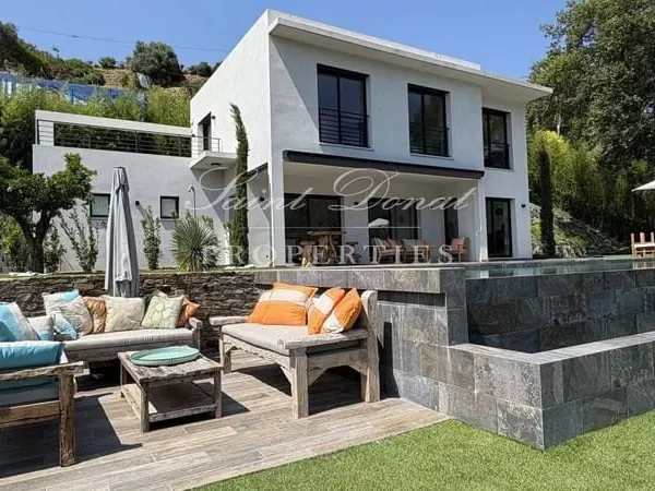 Maison de plain-pied 6 pièces 113 m²