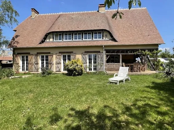 Propriété 8 pièces 222 m²