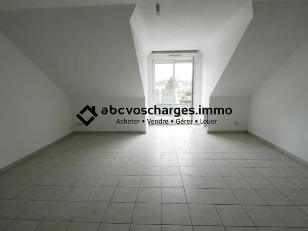 T3 avec balcon + parkings en résidence récente