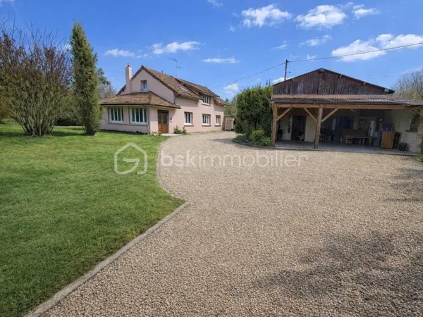 Maison 8 pièces 176 m²