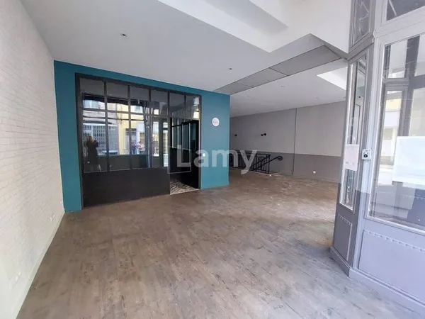 Bureaux 114 m²