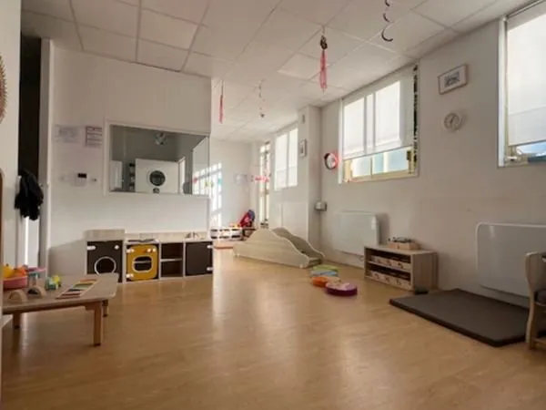 Local 130 m² SAINT GERMAIN EN LAYE