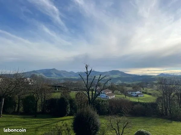 Propriété 7 pièces 270 m²