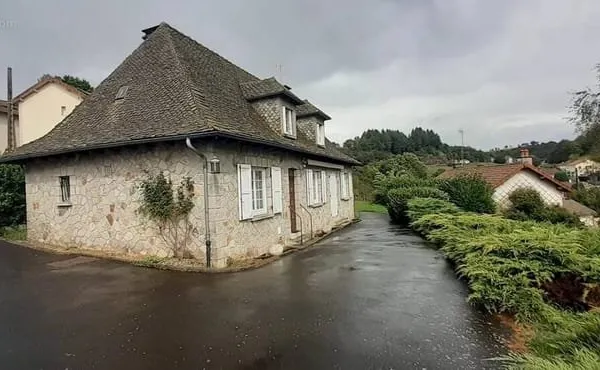 maison traditionnelle vezac