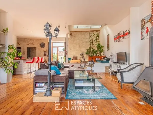 Maison bourgeoise rénovée en coeur de ville avec studio
