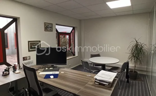 Bureaux 8 pièces 217 m²