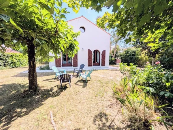 Maison 8 pièces 180 m²