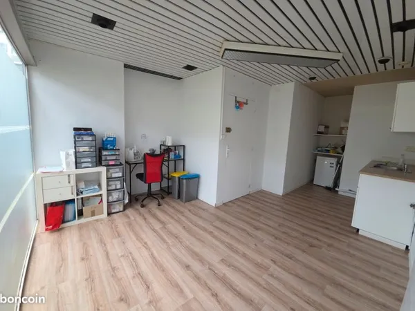 Local commercial 54 m2 hypercentre Tourcoing