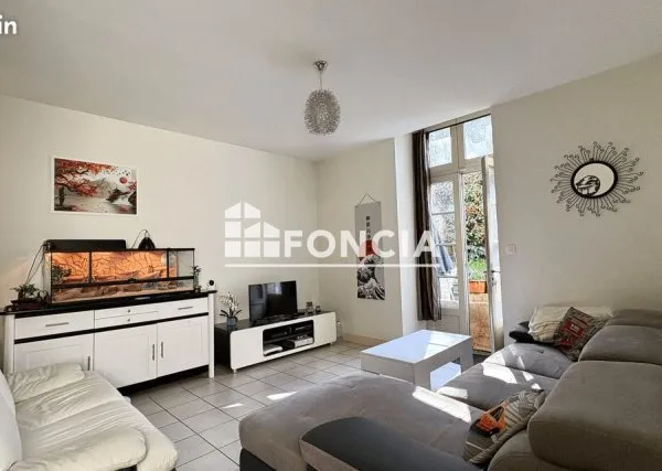 Appartement à vendre - Esprit maison, au calme avec jardin