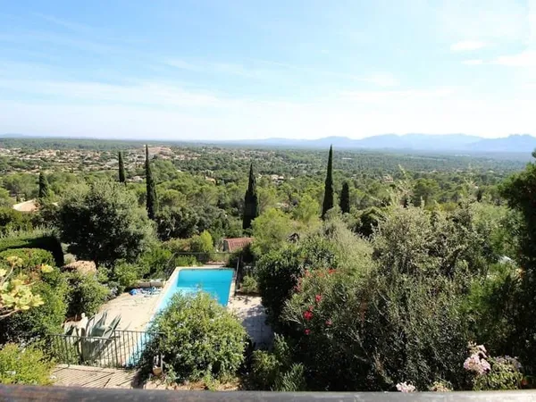 Villa 7 pièces 132 m²