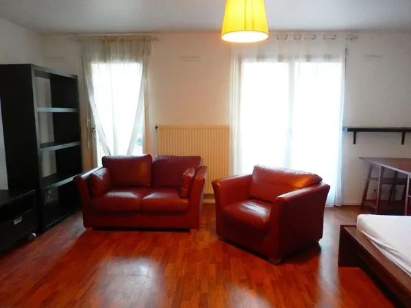 Location meublé - 32 m2 - Studio - Camille Claudel Savigny sur Orge