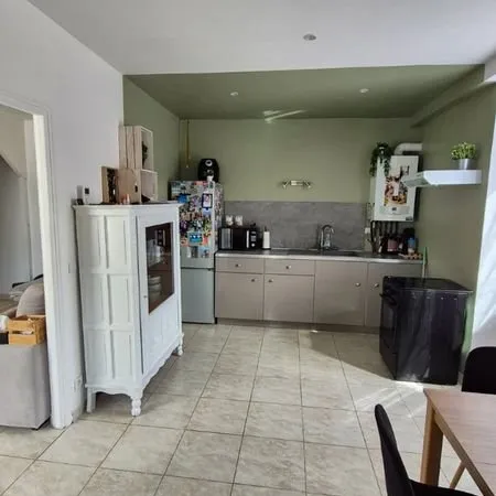 Maison avec deux chambres