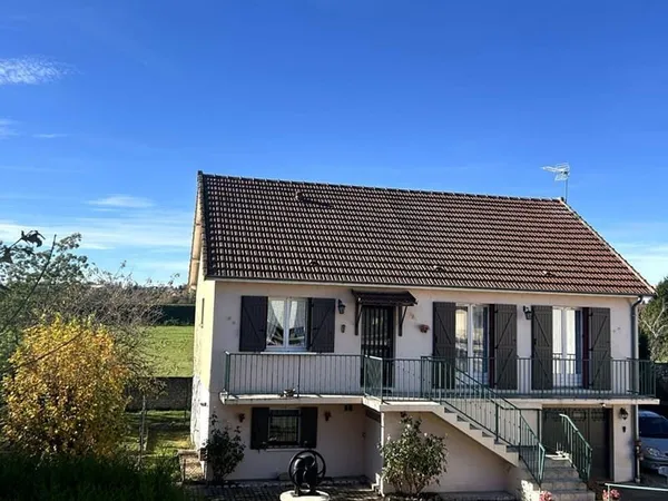 Jolie Maison Challuy 5 pièce(s) 132.90 m2