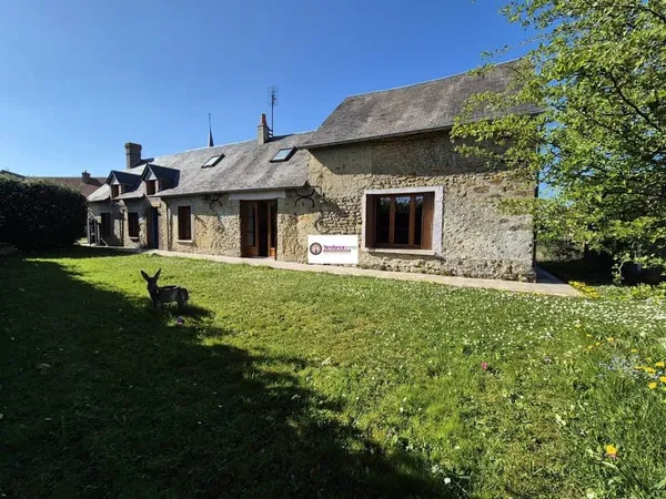 Longère en pierres secteur Le Mêle sur Sarthe / Mortagne au Pe