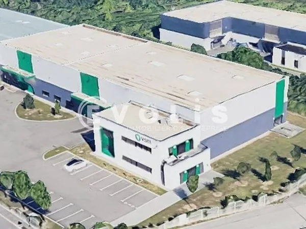 Local d'activité 2000 m²