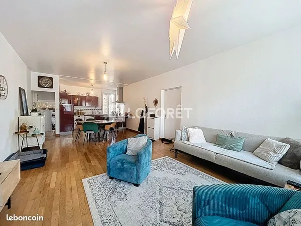 Triplex 6 pièces 132 m²