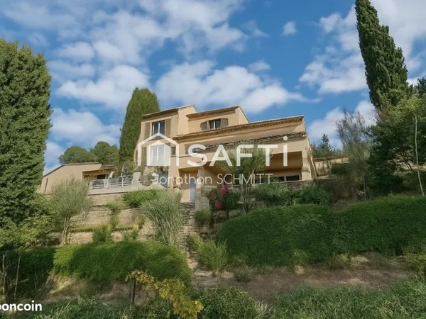 Maison 7 pièces 130 m²